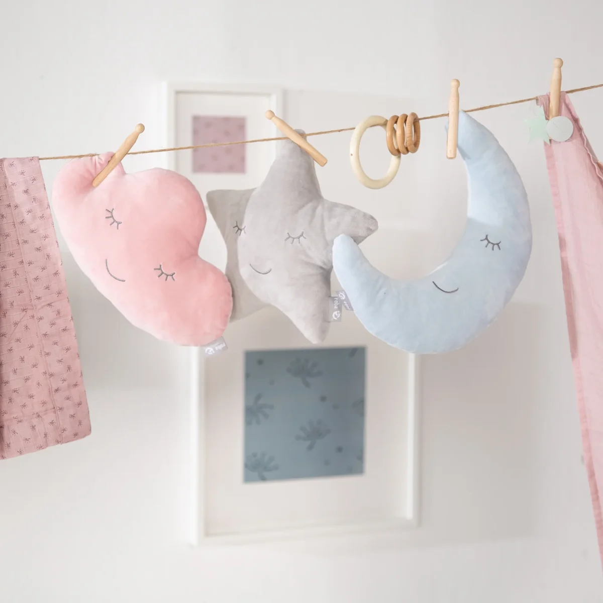 Nackenkissen in Mond-Form 'roba Style' - Weiches Dekokissen - Rosa / Mauve – Bild 5