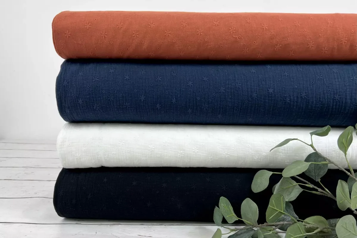 Musselin Stoff / Double Gauze – bestickte Ginkgo Blätter in altrosa – Öko-Tex-100 – Bild 5